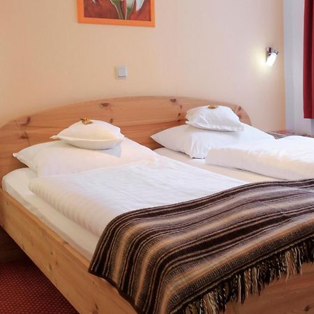 Hotel Sauerlaender Hof Вилинген Екстериор снимка