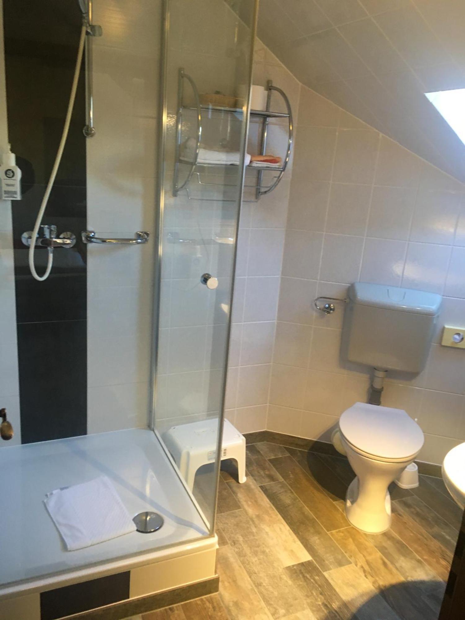 Hotel Sauerlaender Hof Вилинген Екстериор снимка