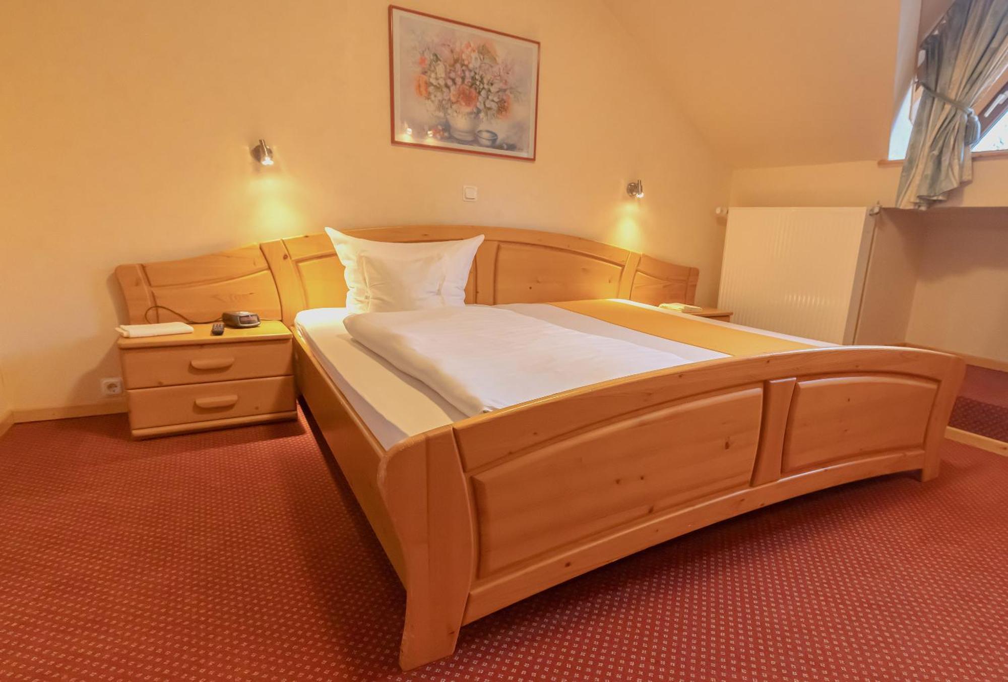 Hotel Sauerlaender Hof Вилинген Екстериор снимка
