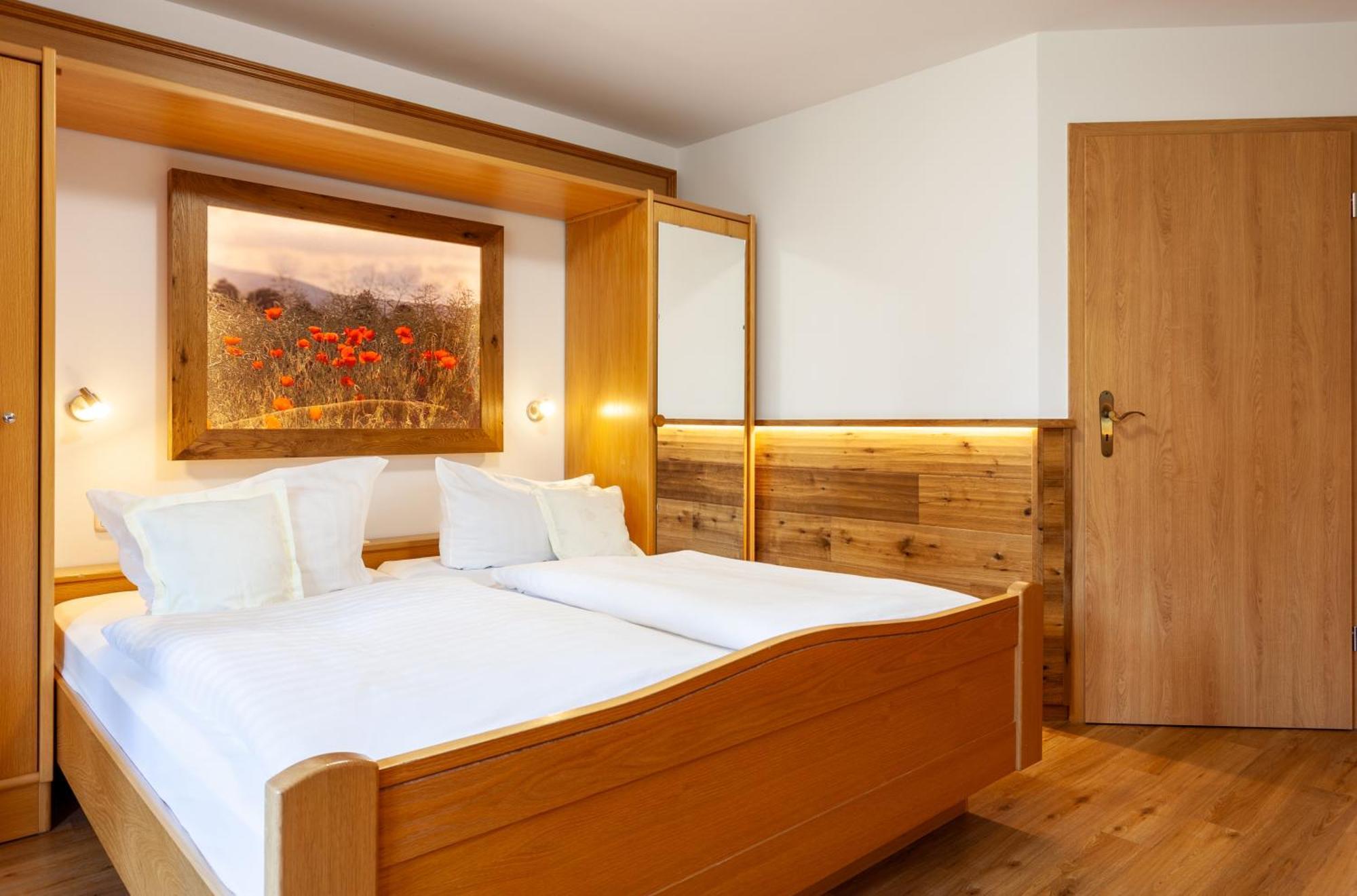 Hotel Sauerlaender Hof Вилинген Екстериор снимка